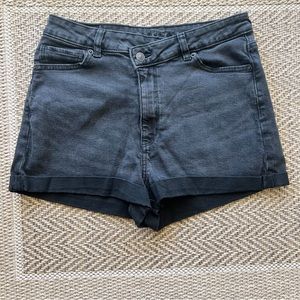 AMERICAN EAGEL highest rise, mom short size 10 black crossover waist